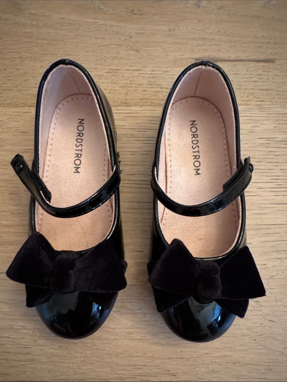 Nordstrom Kids Black Patent Mary Jane with Velvet Bow Accent